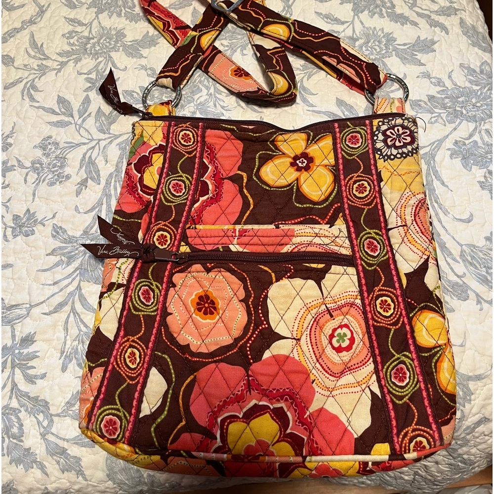 Vera Bradley crossbody - Picture 1 of 3